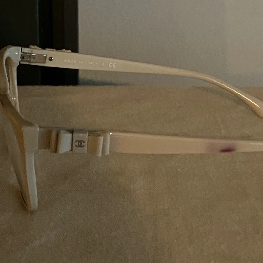 Chanel nude frames - Picture 8 of 15